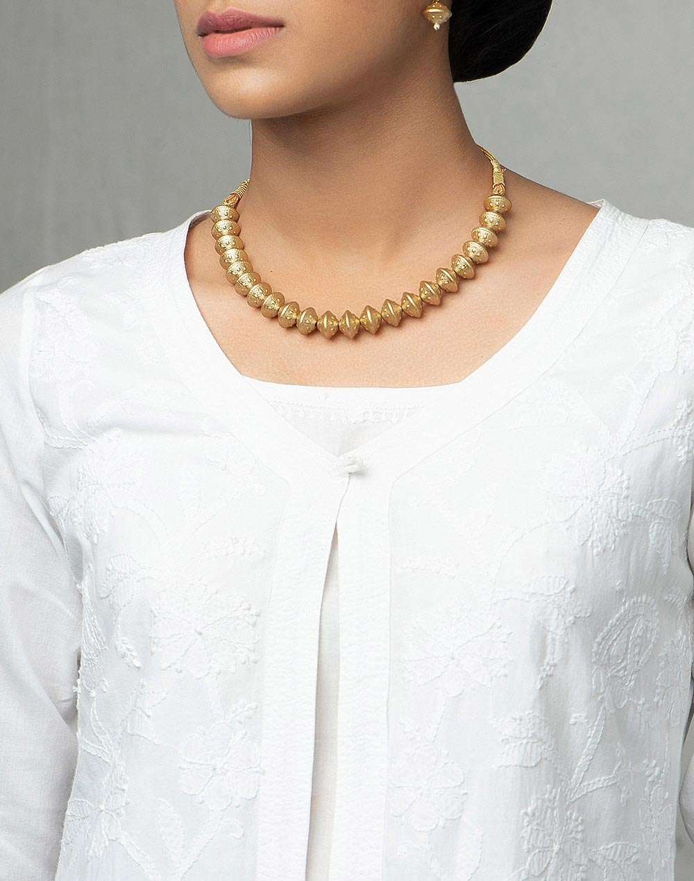 Metal NESM 19 Necklace Set