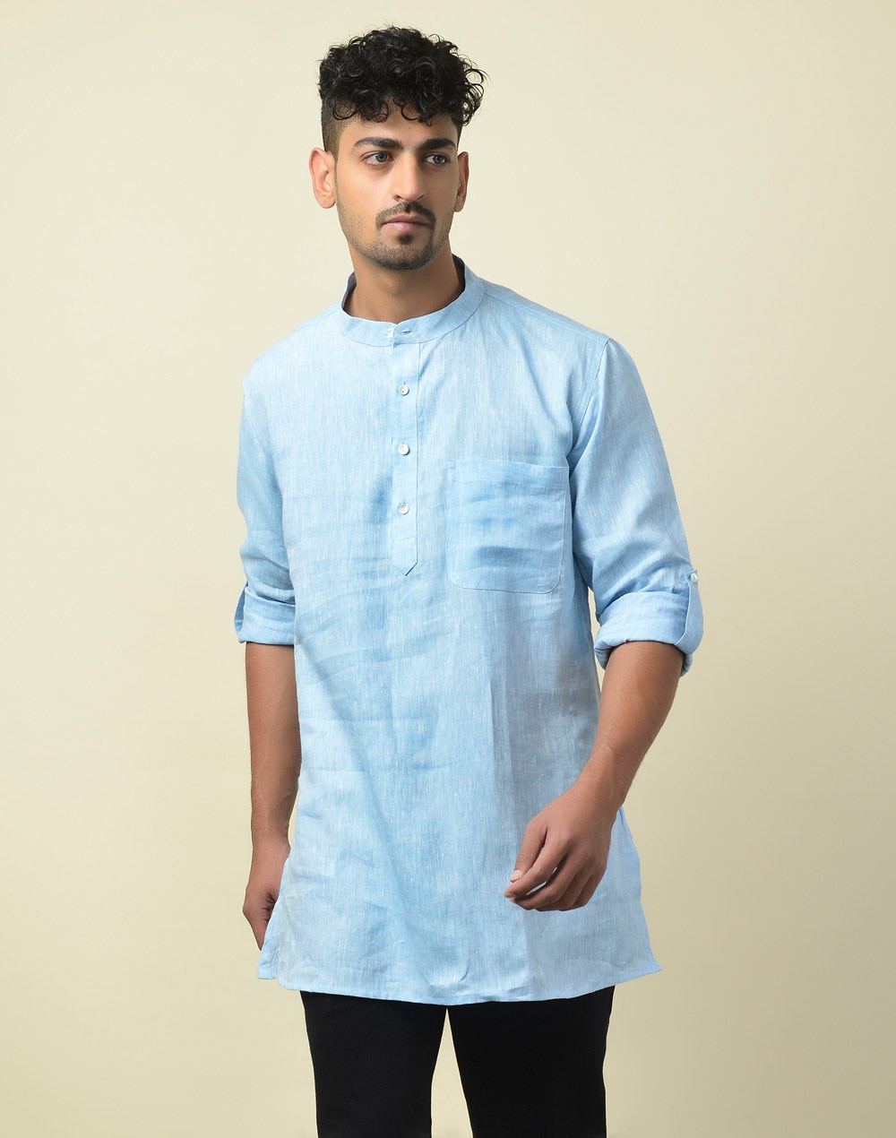 Buy Linen Chambray Short Kurta for Men Online at Fabindia | 10640789