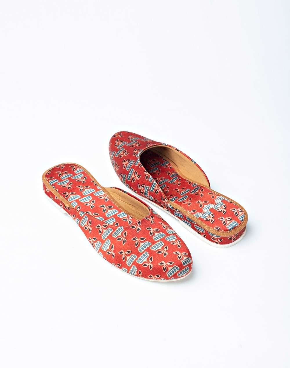Silk Ajrakh Open Juttie
