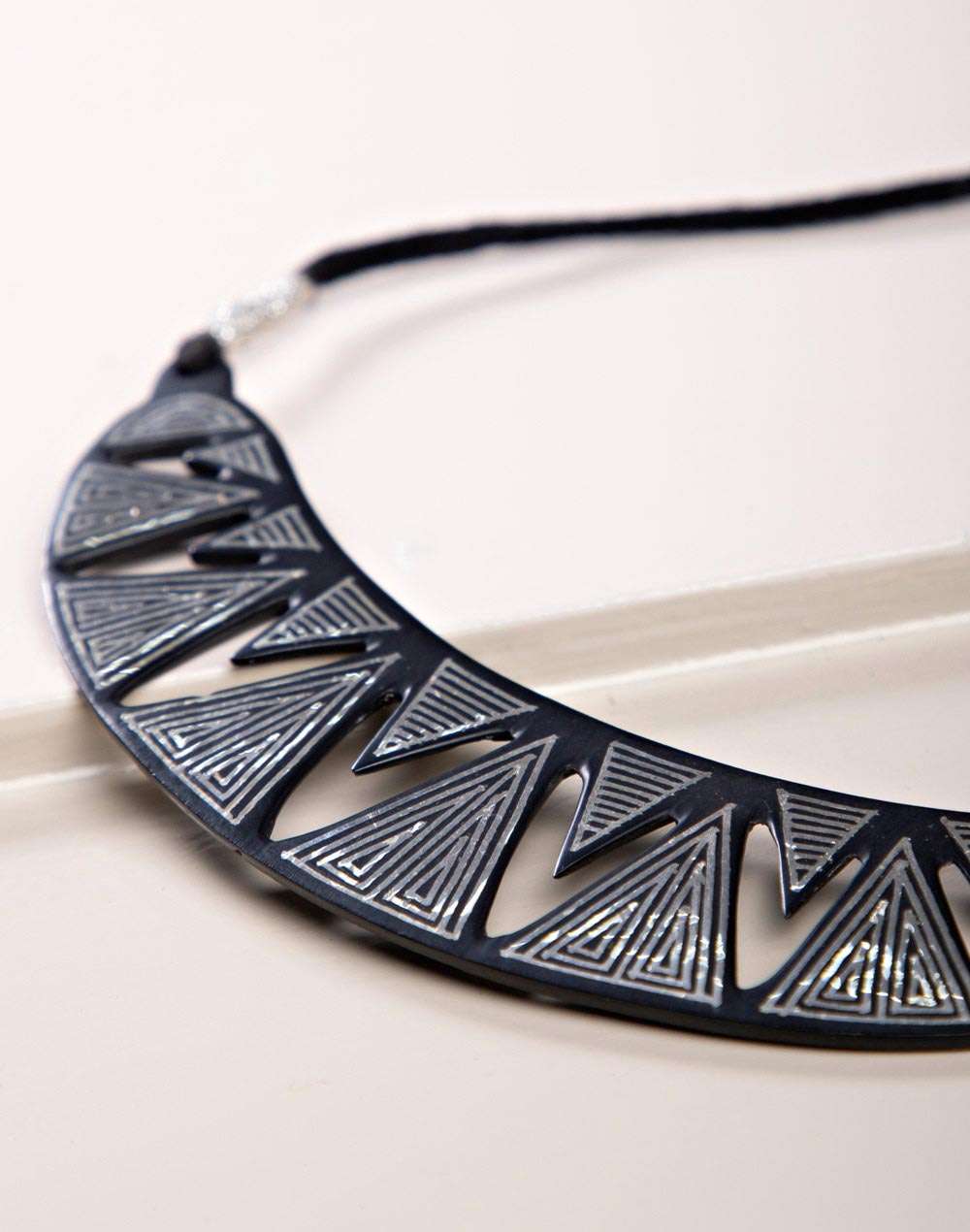 Metal Black Necklace