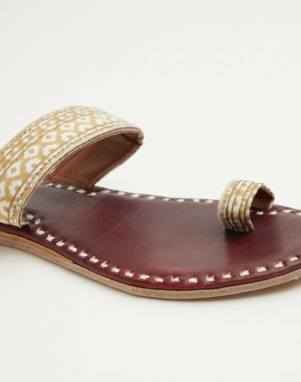 Leather Toe Strap Chappal