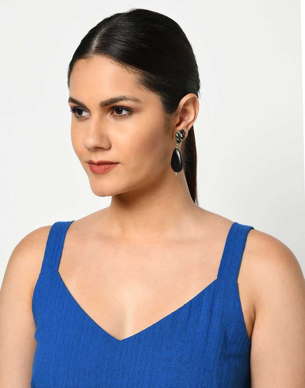 Metal Black Dangler Earring