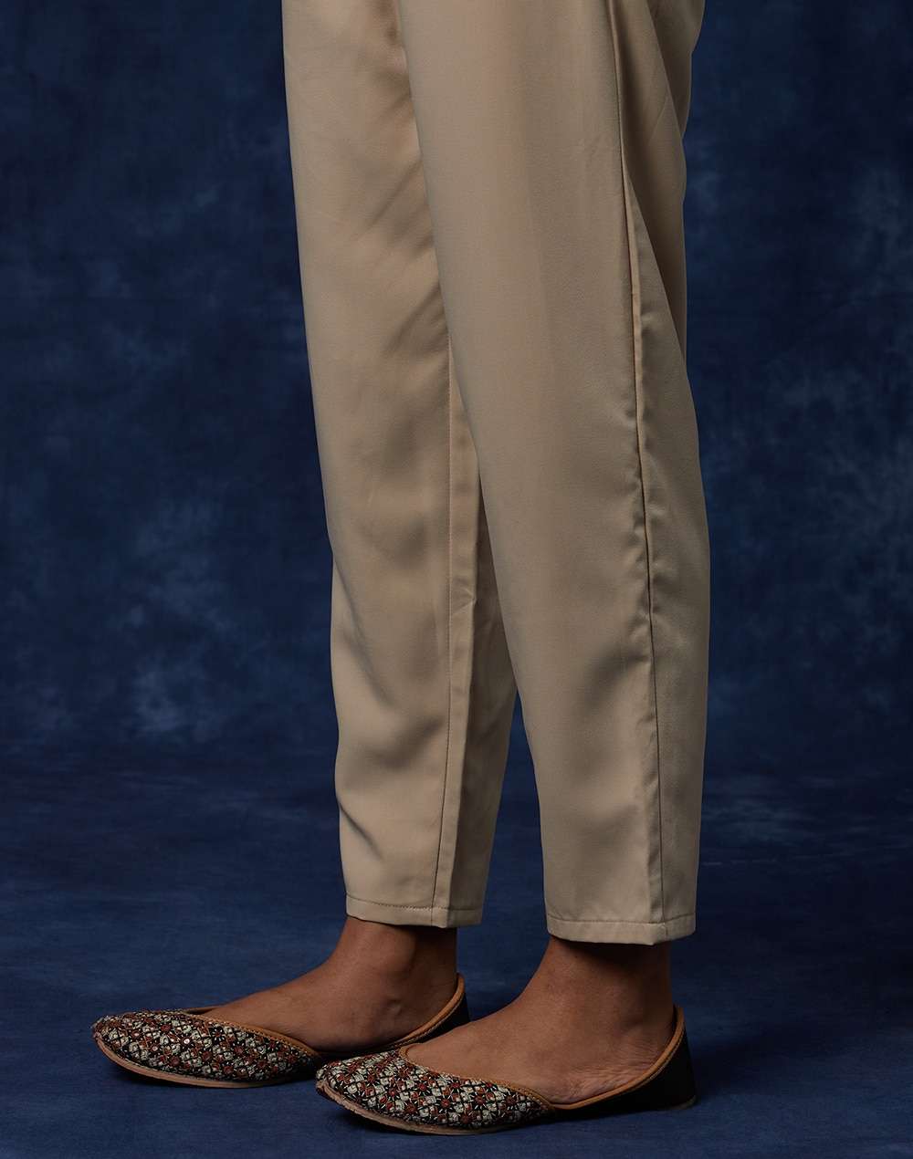 Black Leather Desert Embroidered Juttie