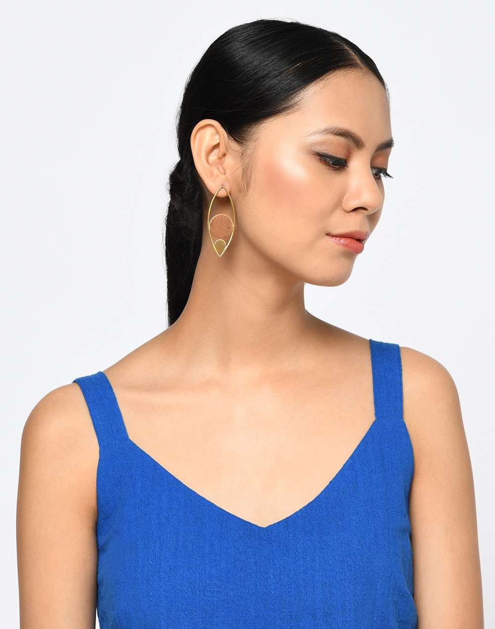 FabNu Metal Golden Plated Dangler Earring