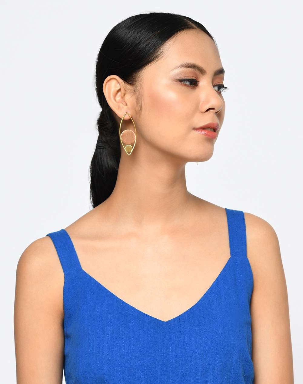 FabNu Metal Golden Plated Dangler Earring