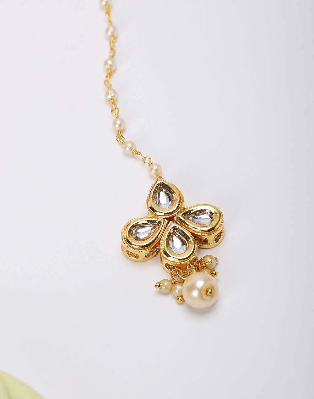 Metal Gold Plated Maang Tikka