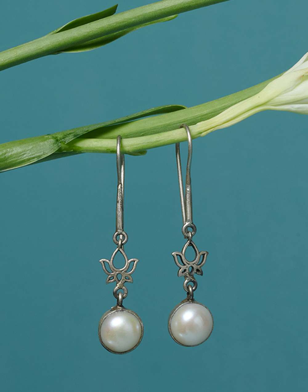 Silver Dangler Earrings