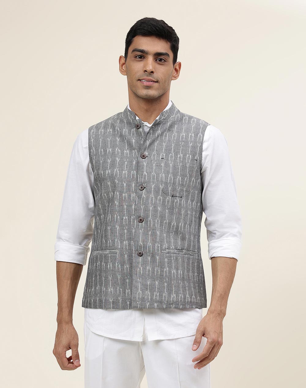 Buy Indus Route By Pantaloons Grey Linen Nehru Jacket - Nehru Jackets for  Men 1338738