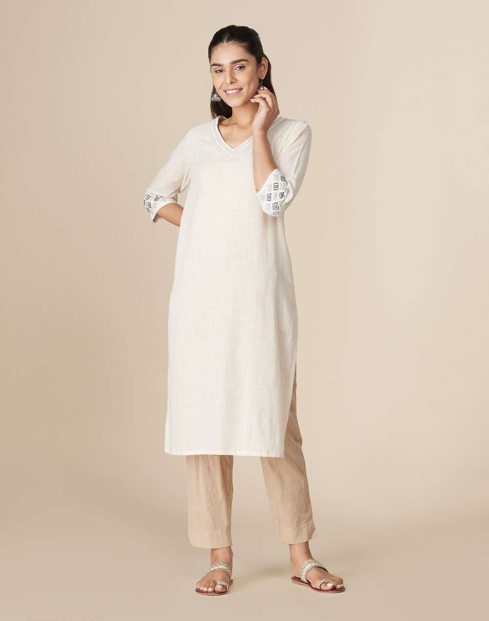White Cotton Applique Long Kurta