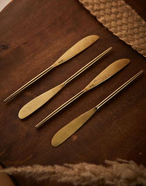 Ayira Dinner Knife Set of 4 Ayira Dinner Knife Set of 4