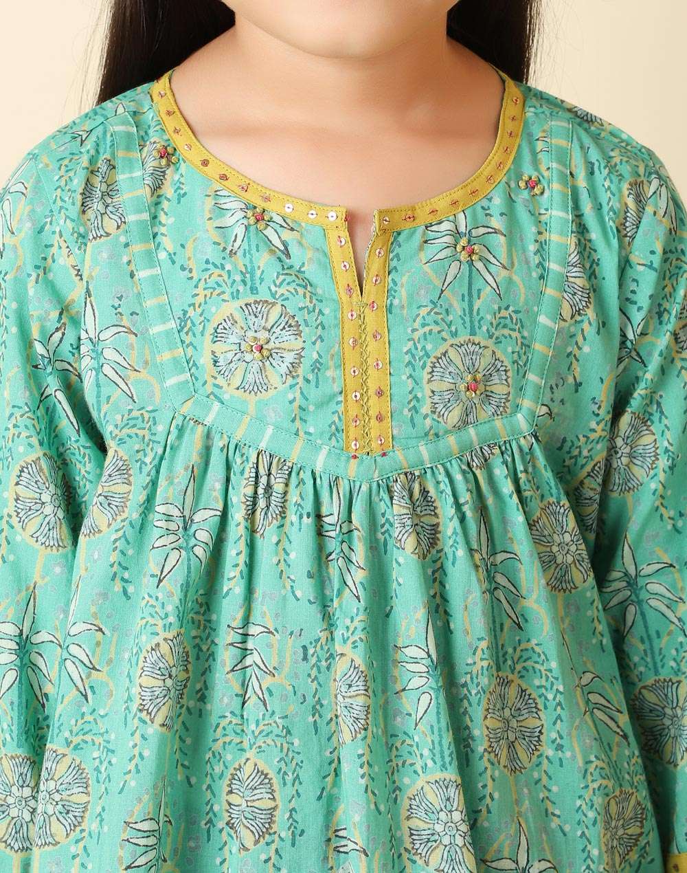 Round Neck Contrast Trim Floral Print Cotton Kurta