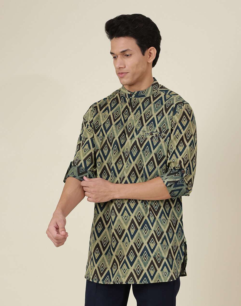 Chinese Collar Cotton Cambric Slim Fit Short Printed Kurta