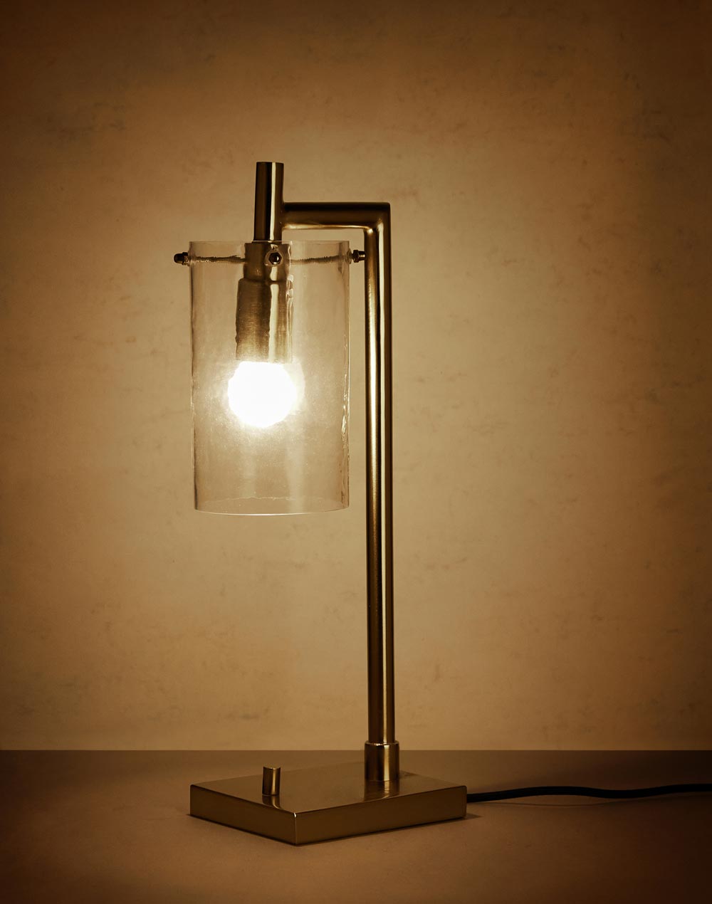 Antiquebrass Avlokanam Metal Study Table Lamp