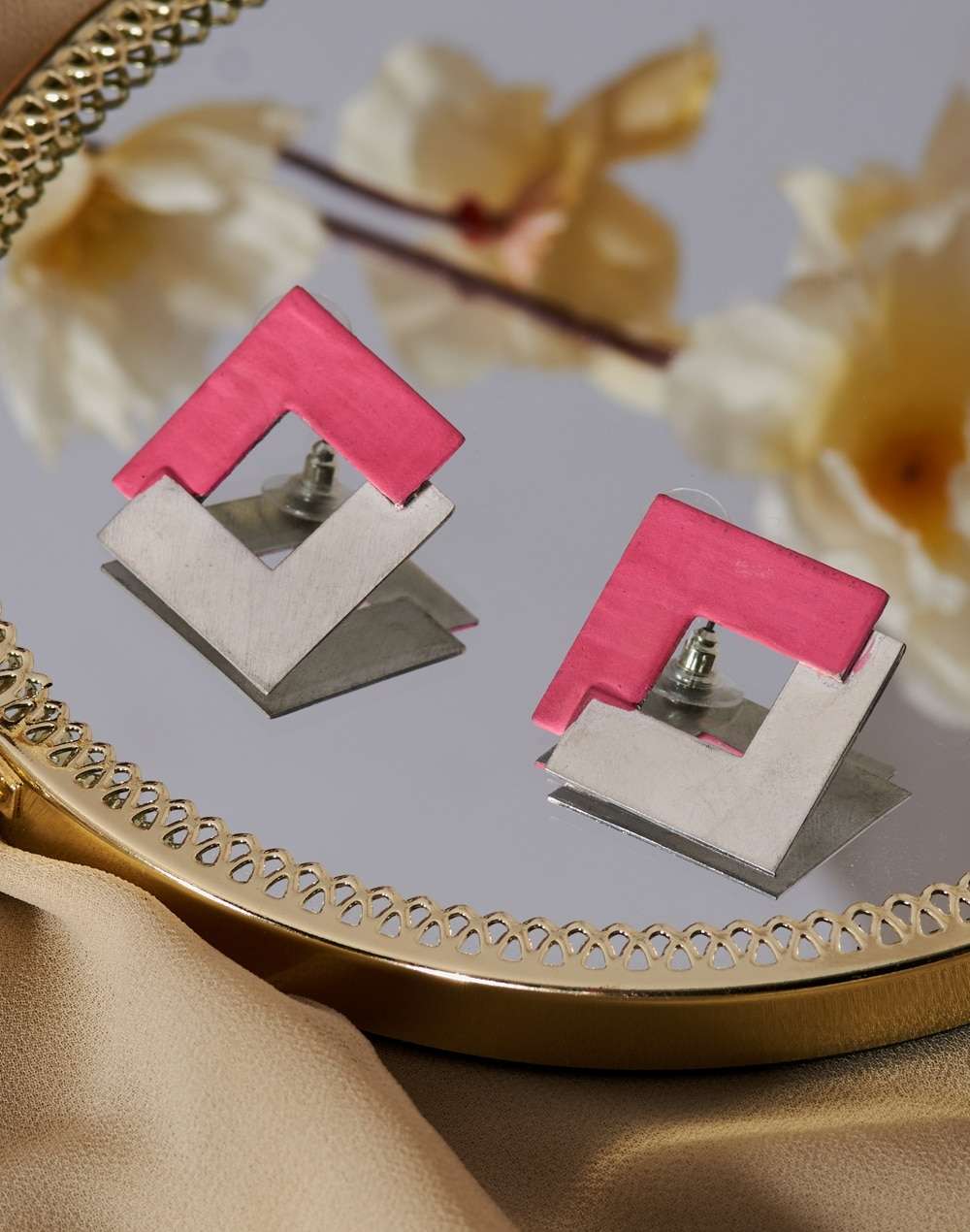 FabNu Metal Stud Earrings