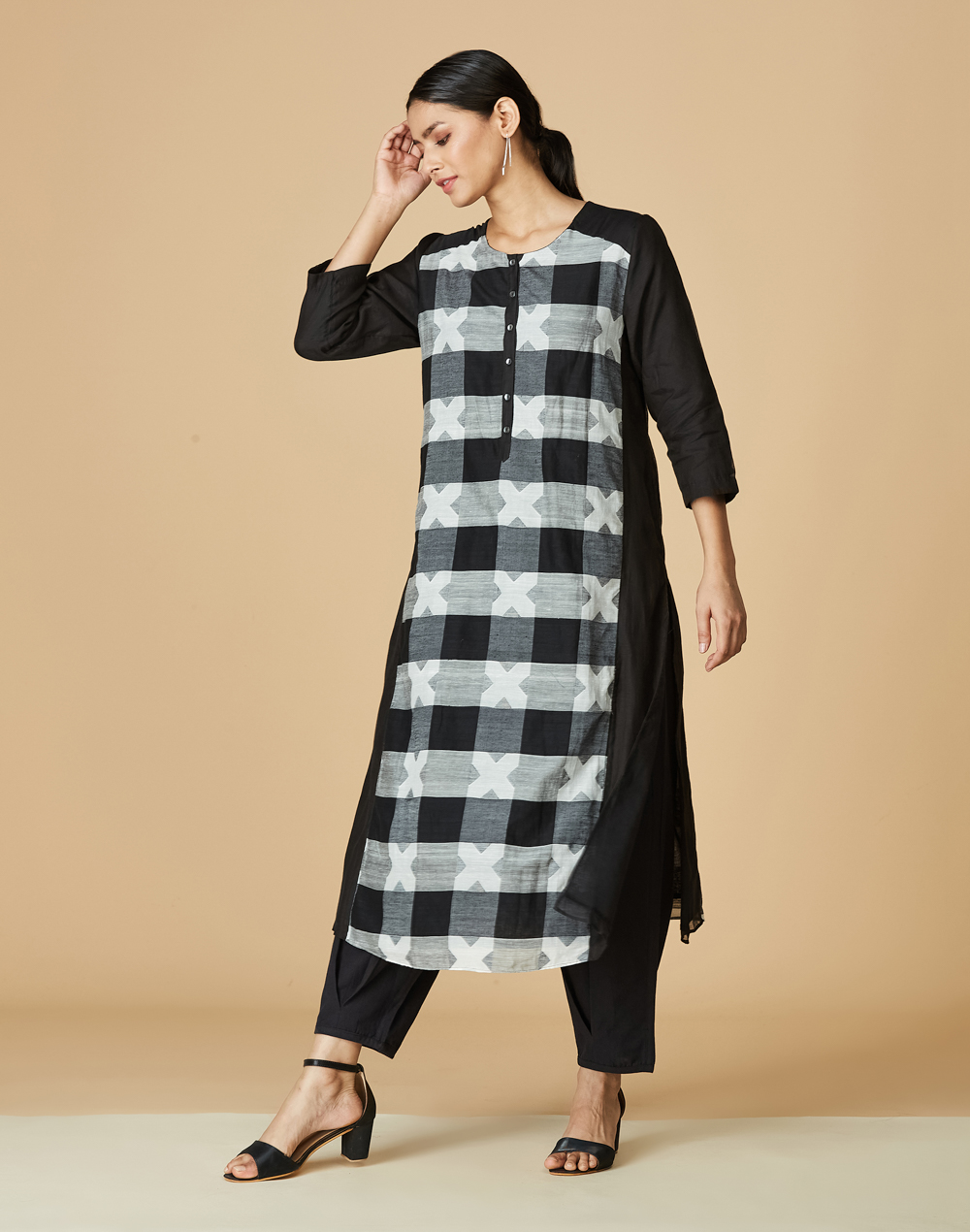 Black Cotton Jamdani Kurta & Salwar Set Black Cotton Jamdani Kurta & Salwar Set