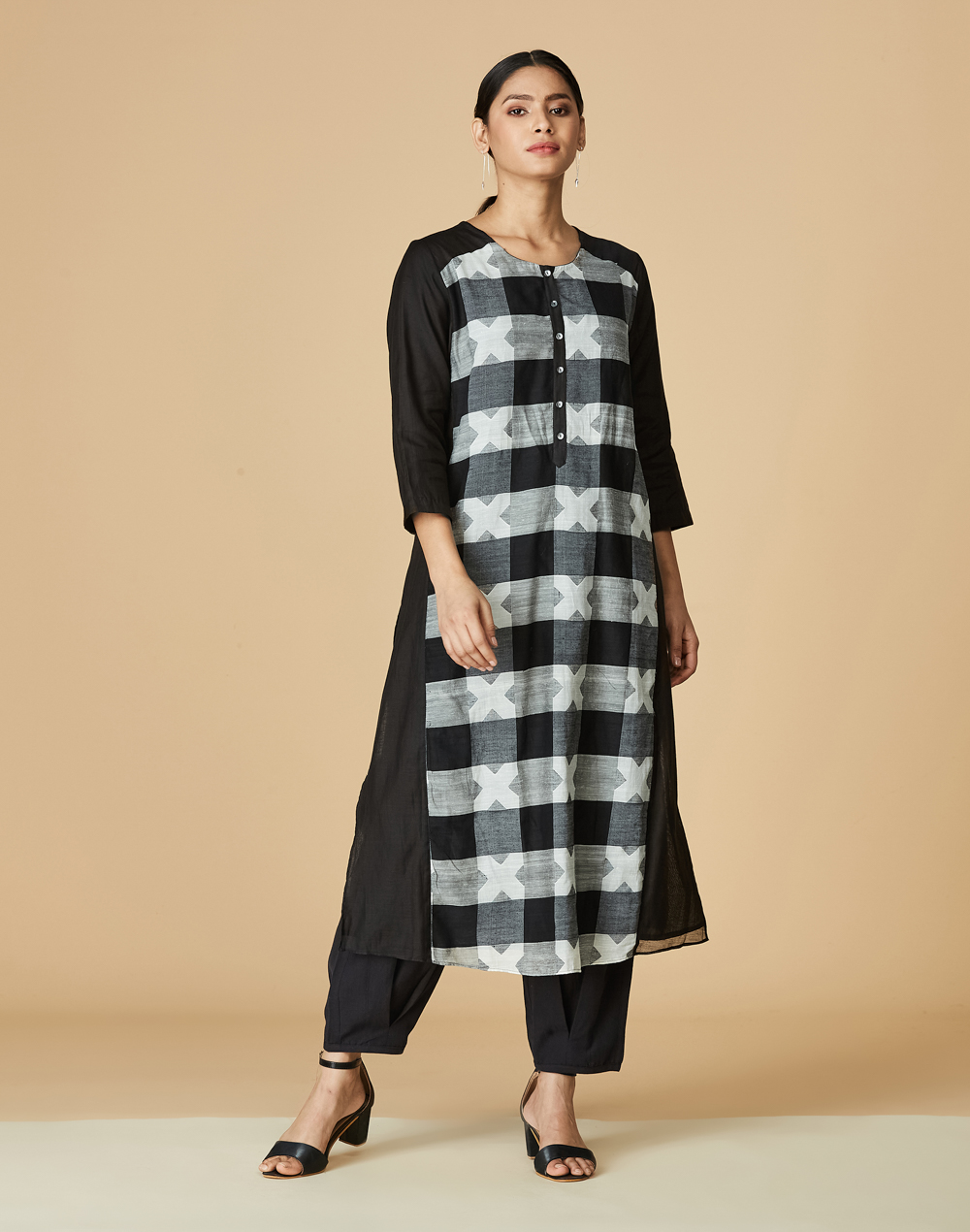 Black Cotton Jamdani Kurta & Salwar Set Black Cotton Jamdani Kurta & Salwar Set