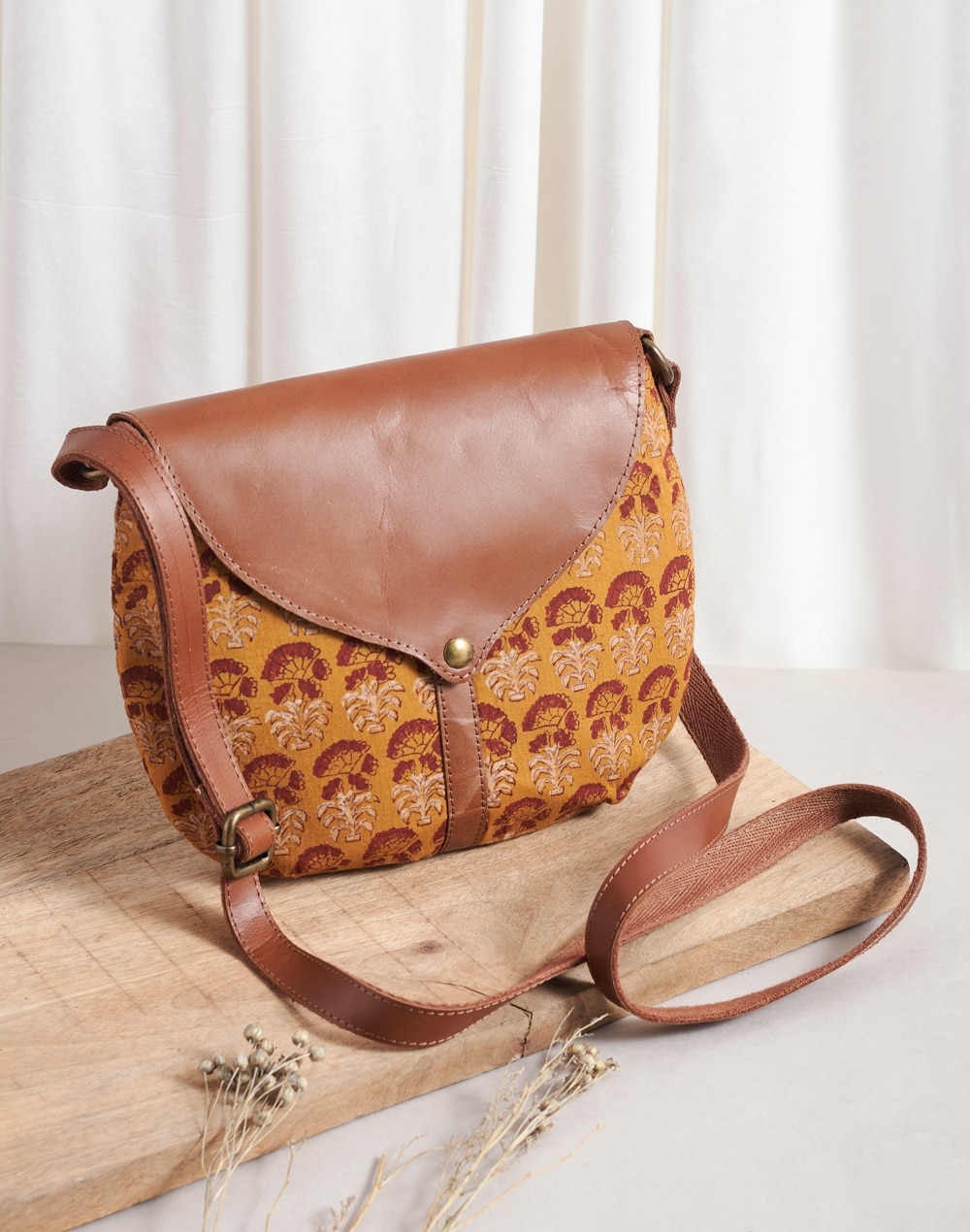 fabindia sling bags