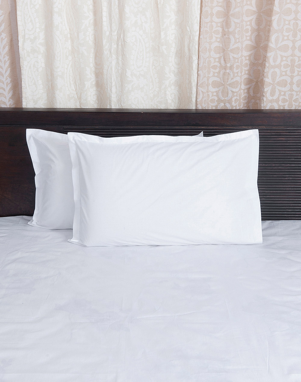 White Cotton Single Bed Sheet Set With 1 Pillow Cover
