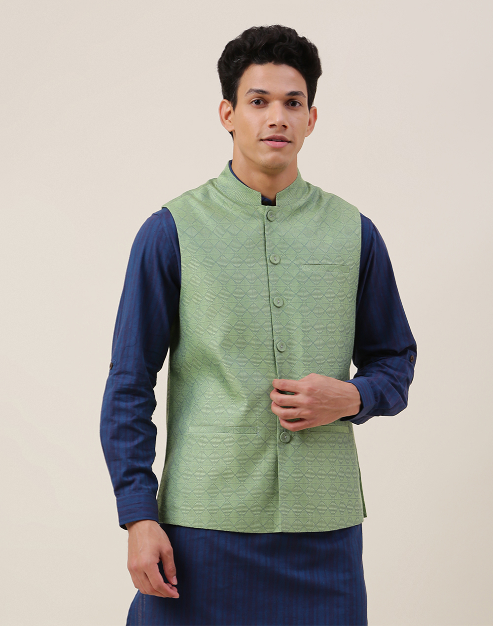 Green Viscose Silk Chinese Collar Nehru Jacket Green Viscose Silk Chinese Collar Nehru Jacket