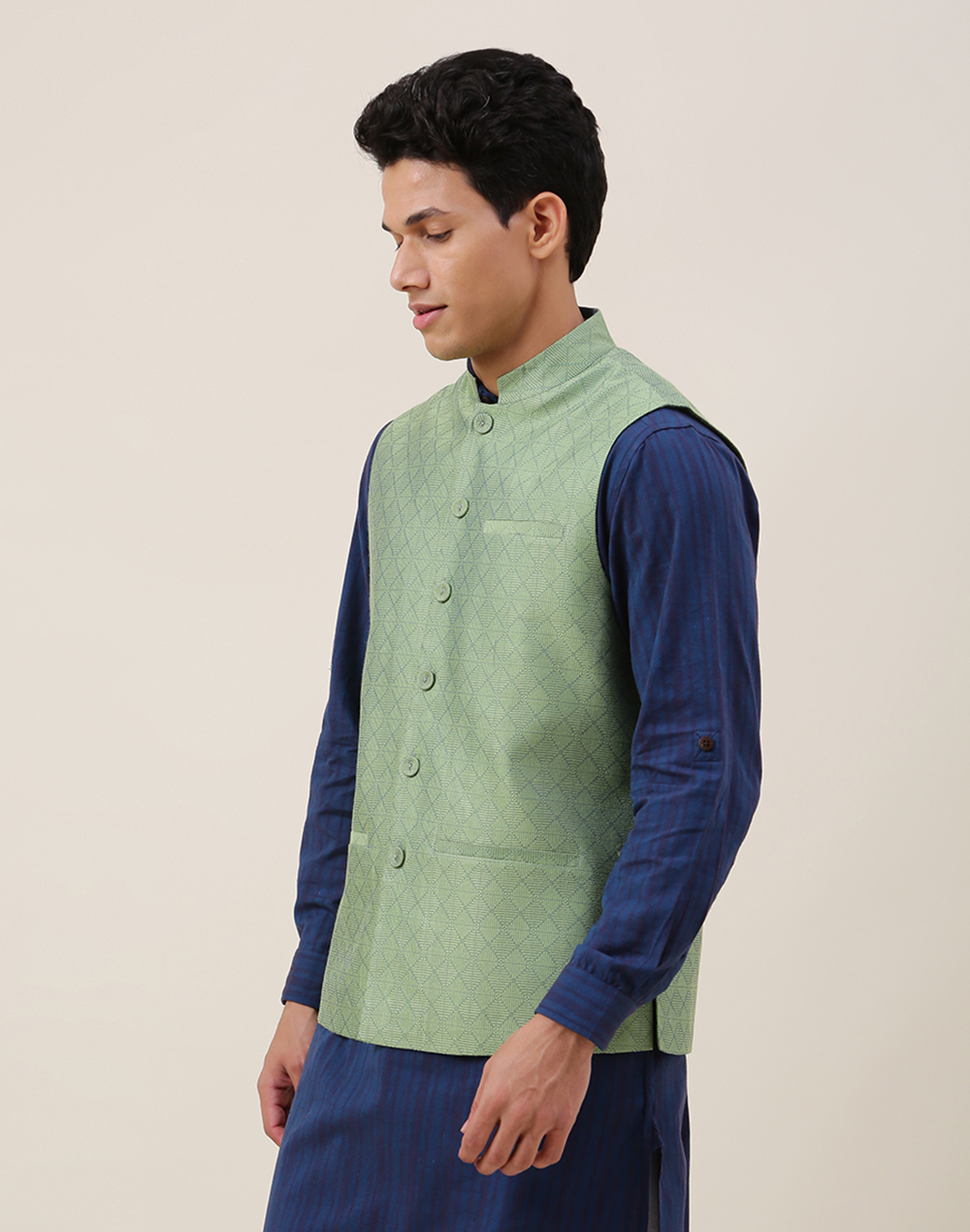 Green Viscose Silk Chinese Collar Nehru Jacket Green Viscose Silk Chinese Collar Nehru Jacket
