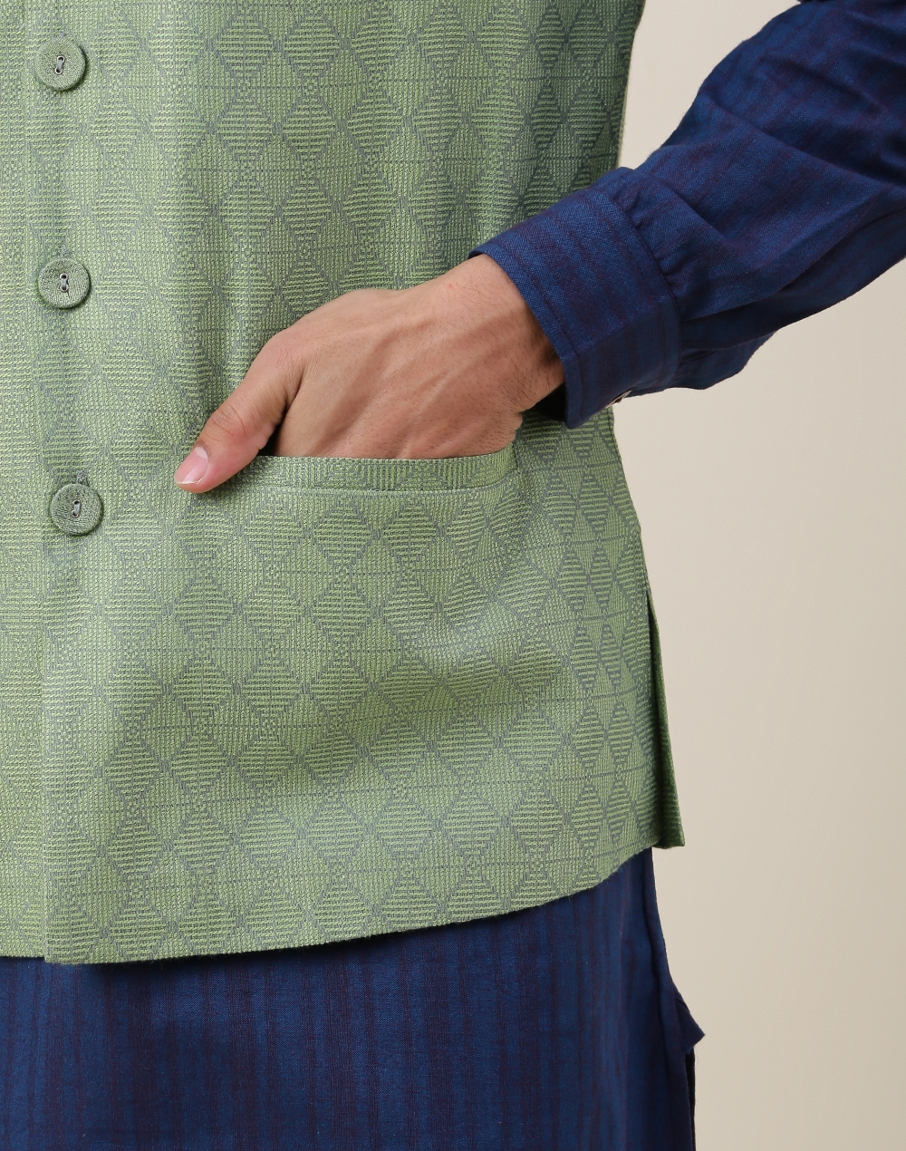 Green Viscose Silk Chinese Collar Nehru Jacket Green Viscose Silk Chinese Collar Nehru Jacket