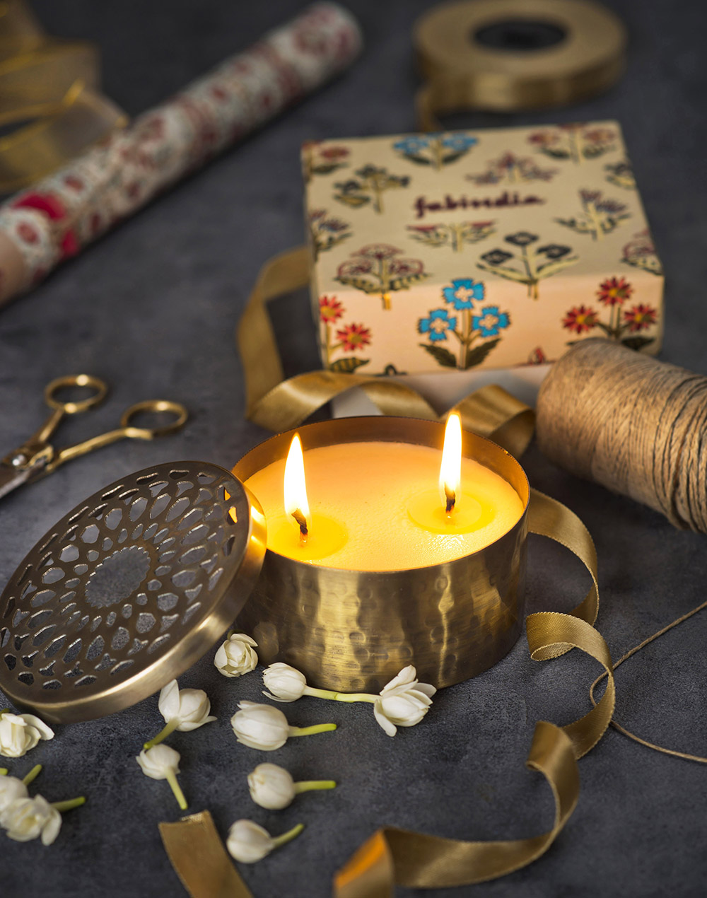 Brass Idris Candle Oakwood Fragrance Gift Set