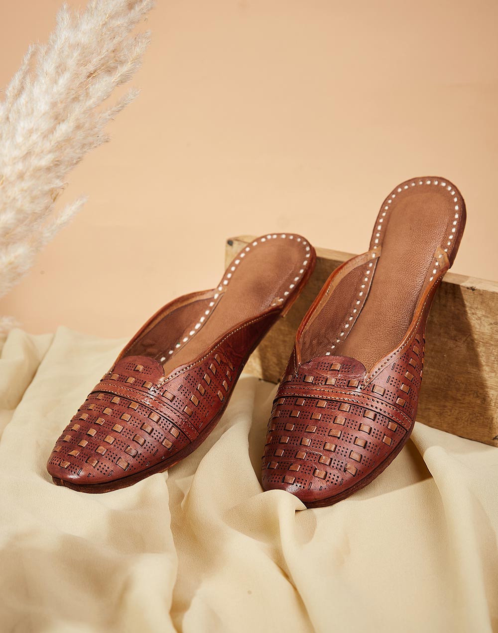 Buy Women's Footwear Online, Ladies Footwear at Fabindia