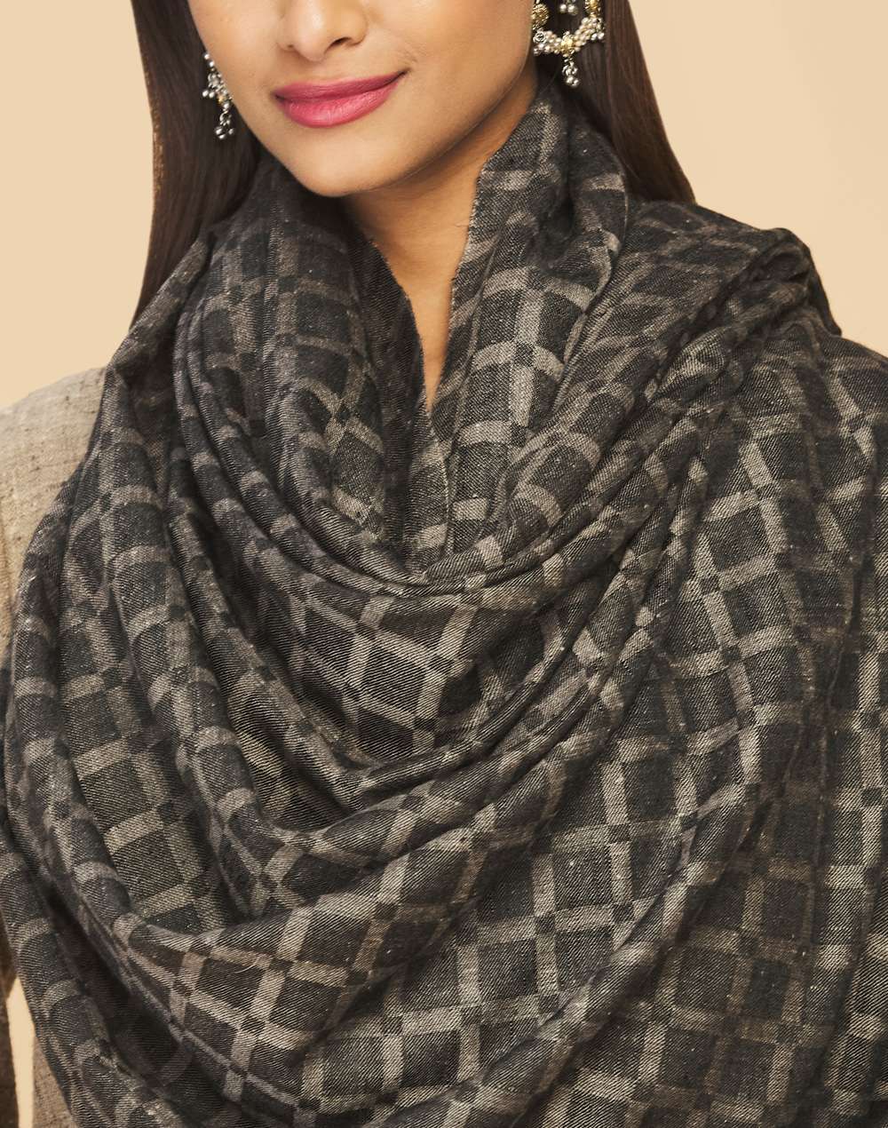 Buy Black Wool Shawl for Women Online at Fabindia | 20031199