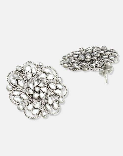 Silver White Glass Flower Motif Stud Earring Silver White Glass Flower Motif Stud Earring
