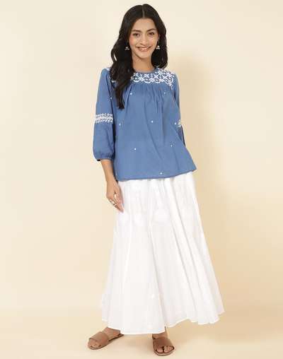 White Cotton Chikankari Skirt Maxi White Cotton Chikankari Skirt Maxi