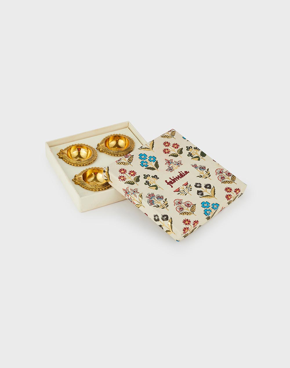 Brass Mivaan Oval Diya Gift Set Brass Mivaan Oval Diya Gift Set