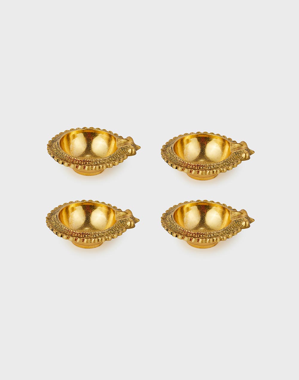 Brass Mivaan Oval Diya Gift Set Brass Mivaan Oval Diya Gift Set