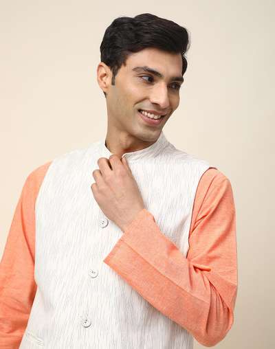 Offwhite Cotton Woven Slim Fit Vest Jacket Offwhite Cotton Woven Slim Fit Vest Jacket