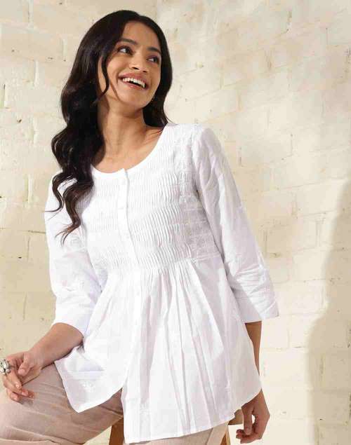 Buy White Cotton Chikankari Tunic For Women Online At Fabindia 20127993 buy-white-cotton-chikankari-tunic-for-women-online-at-fabindia-20127993