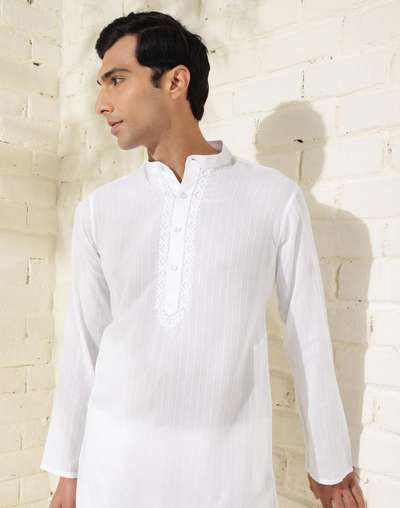 White Cotton Chikankari Slim Fit Long Kurta White Cotton Chikankari Slim Fit Long Kurta