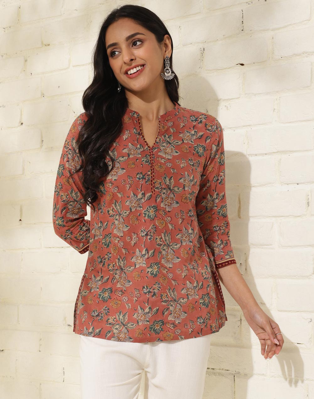 Estonished Red Printed Spaghetti Top With Solid Black Shorts, EST-SHREE-016