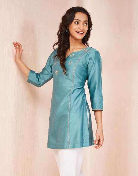 Buy Teal Silk Blend Embroidered Slim Fit Short Kurta for Women