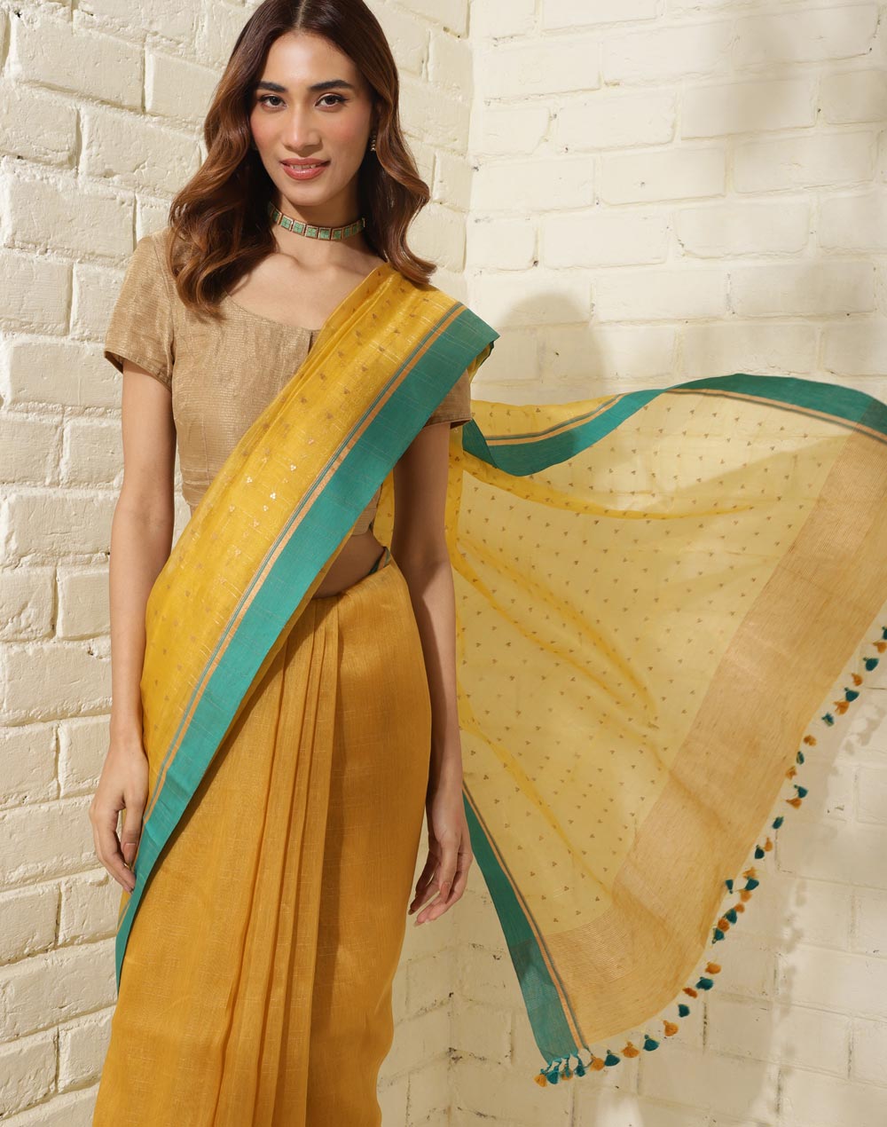 Buy STAYHOOD BUSINESS HUB Women Mustard Lycra Cotton Blended Saree