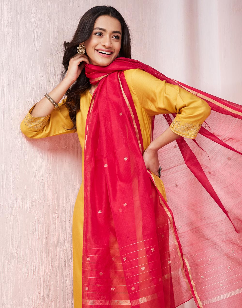 Pink Cotton Silk Blend Chanderi Dupatta Pink Cotton Silk Blend Chanderi Dupatta