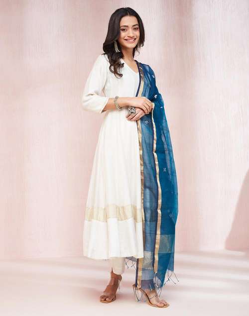 Light Blue Cotton Silk Blend Chanderi Dupatta Light Blue Cotton Silk Blend Chanderi Dupatta