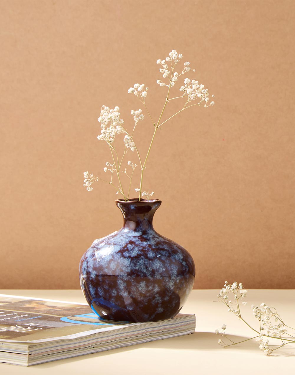 Blue Ceramic Neer Round Table Vase