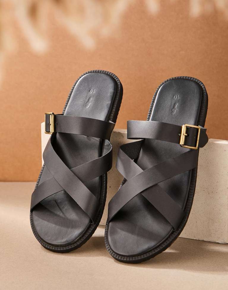 Buy Black Leather Chappal for Men Online at Fabindia 20164978