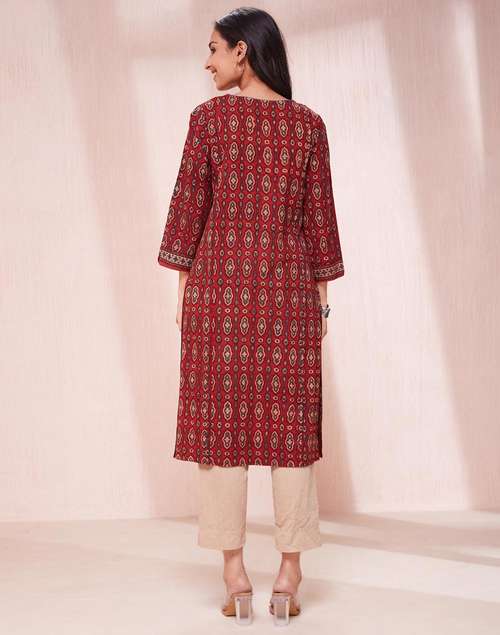 Maroon Cotton Ajrakh Printed Knee Length Kurta Maroon Cotton Ajrakh Printed Knee Length Kurta