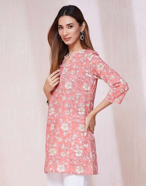 Pink Cotton Hand Block Printed Slim Fit Short Kurta Pink Cotton Hand Block Printed Slim Fit Short Kurta