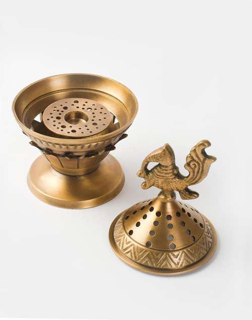 Gold Mehnoor Metal Peacock Fumer Gift Set Gold Mehnoor Metal Peacock Fumer Gift Set