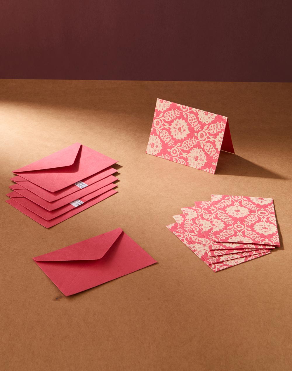 Pink Paper Printed Sarkhaab Gift Card Set Of 6 Pink Paper Printed Sarkhaab Gift Card Set Of 6