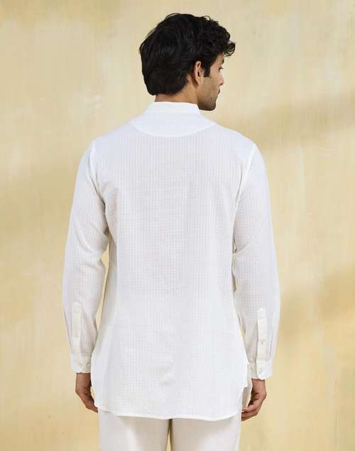 White Cotton Checks Slim Fit Short Kurta White Cotton Checks Slim Fit Short Kurta