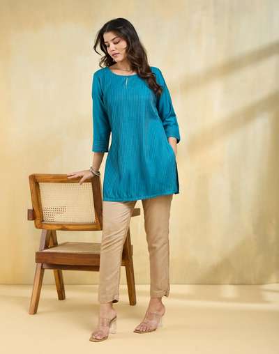 Teal Viscose Silk Pintucks Slim Fit Short Kurta Teal Viscose Silk Pintucks Slim Fit Short Kurta