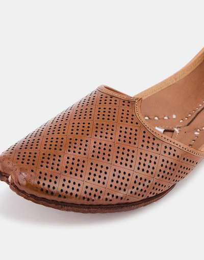 Brown Leather Juttie Brown Leather Juttie