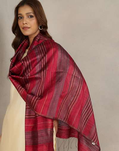 Red Silk Hand Woven Stole Red Silk Hand Woven Stole